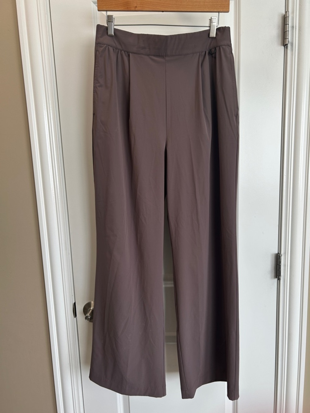 Nike Wide-Leg Pants in Mauve Brown